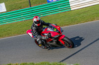 PJM-Wedding-Photography;enduro-digital-images;event-digital-images;eventdigitalimages;mallory-park;mallory-park-photographs;mallory-park-trackday;mallory-park-trackday-photographs;no-limits-trackdays;peter-wileman-photography;racing-digital-images;trackday-digital-images;trackday-photos